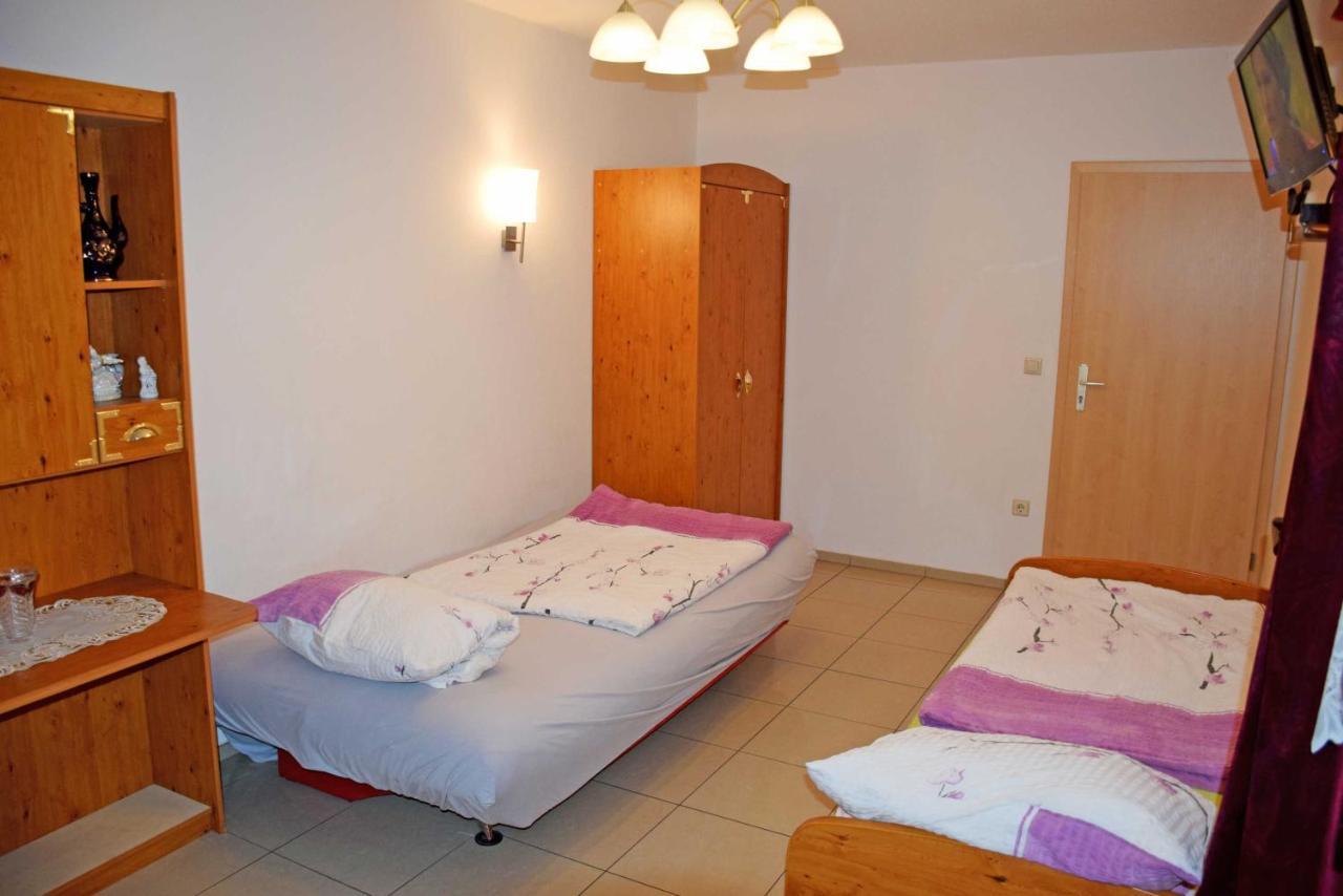 Ferienwohnung/ Ferienzimmer Asche アッシャースレーベン エクステリア 写真