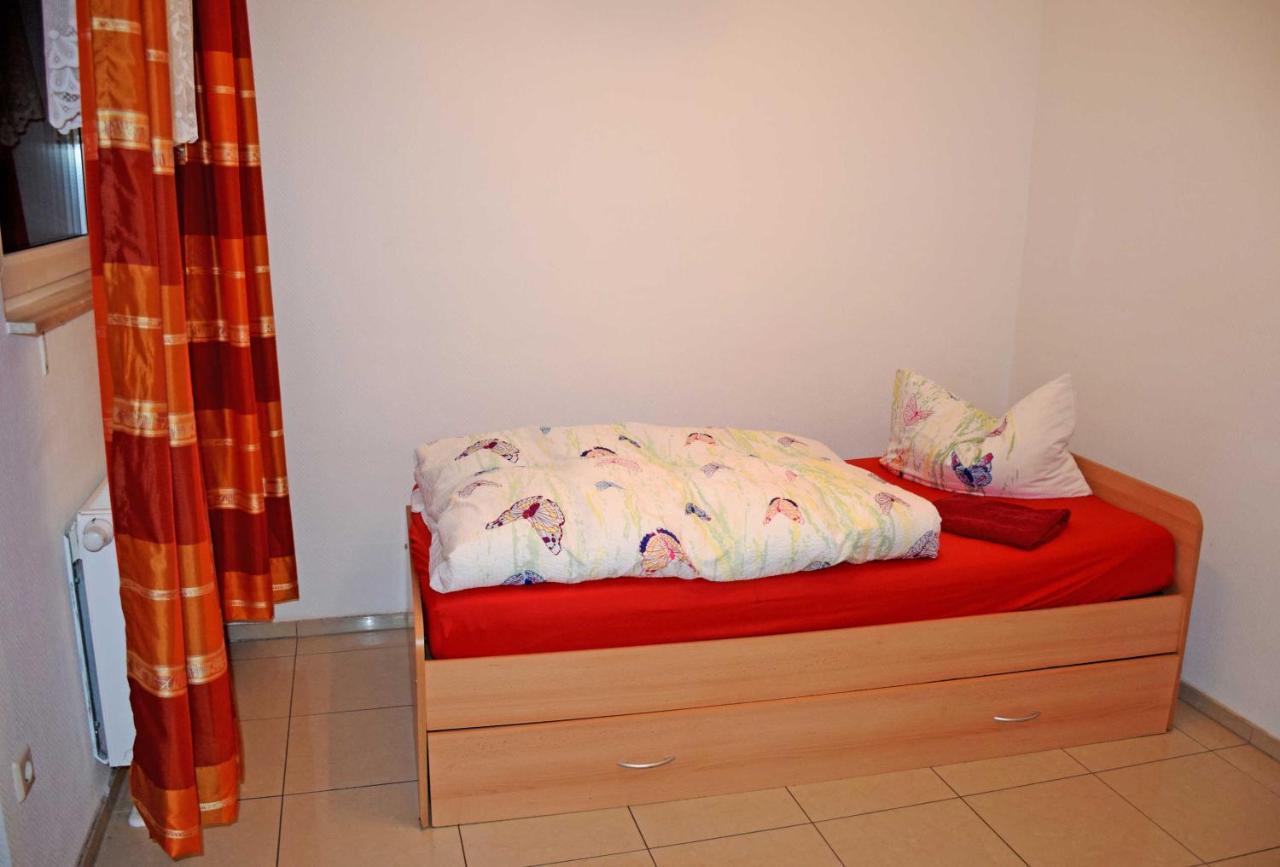 Ferienwohnung/ Ferienzimmer Asche アッシャースレーベン エクステリア 写真