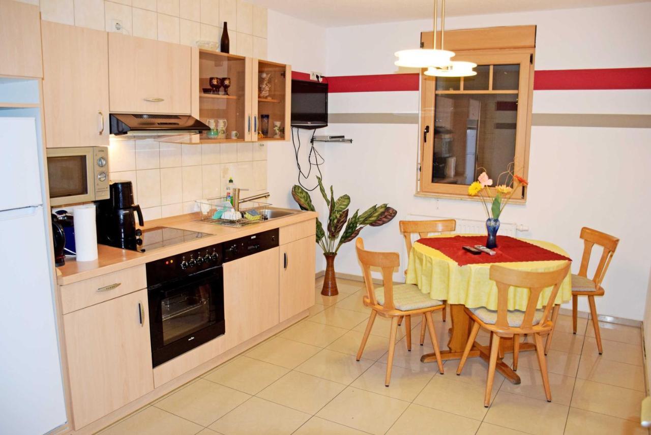 Ferienwohnung/ Ferienzimmer Asche アッシャースレーベン エクステリア 写真